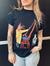 Load image into Gallery viewer, SHRIMP&amp;CRANE T-SHIRT BLACK
